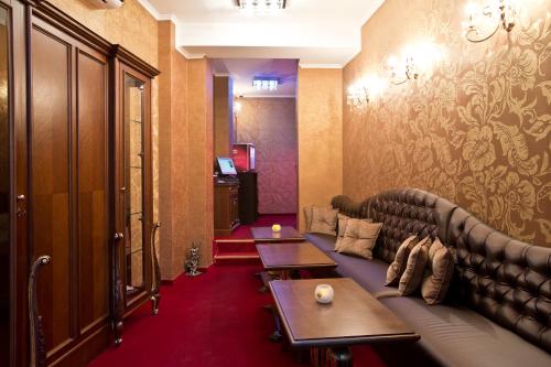 Фойє, Hotel Diamond in Казанлак Фойє, Hotel Diamond in Казанлак