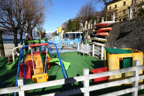 Spiaggia, La Ca del Menec in Lierna Spiaggia, La Ca del Menec in Lierna