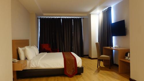 This photo about Syariah Radho Hotel Sengkaling shared on HyHotel.com