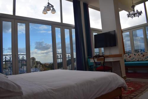 Damask Rose, Lebanese Guest House in Jounieh Damask Rose, Lebanese Guest House in Jounieh