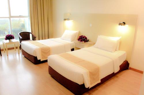 Tower Regency Hotel & Apartments near Cosmopoint College of Technology Ipoh Tower Regency Hotel & Apartments near Cosmopoint College of Technology Ipoh