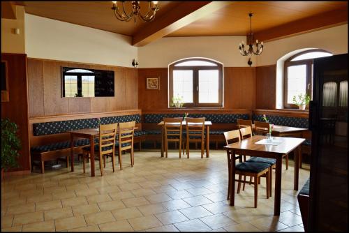 Penzion Stary dvur in Sázava (Vysocina) Penzion Stary dvur in Sázava (Vysocina)