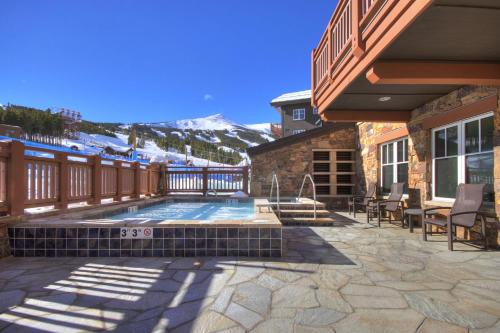 tab panas, One Ski Hill, A RockResort in Breckenridge (CO) tab panas, One Ski Hill, A RockResort in Breckenridge (CO)