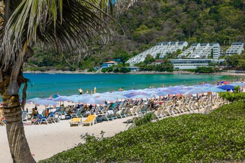 Beach, Naiharn Beach Resort in Nai Harn Beach Beach, Naiharn Beach Resort in Nai Harn Beach
