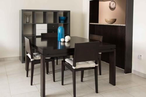 This photo about Hi Guests Vacation Homes - Marina Quays shared on HyHotel.com