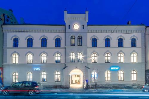 Entree, Maya Apartments - Thorvald Meyers gt. 38 in Grünerløkka Entree, Maya Apartments - Thorvald Meyers gt. 38 in Grünerløkka