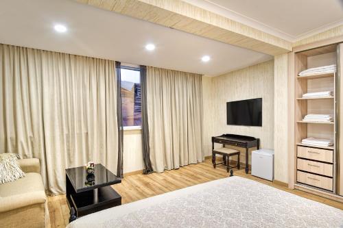 This photo about Q&B Hotel shared on HyHotel.com