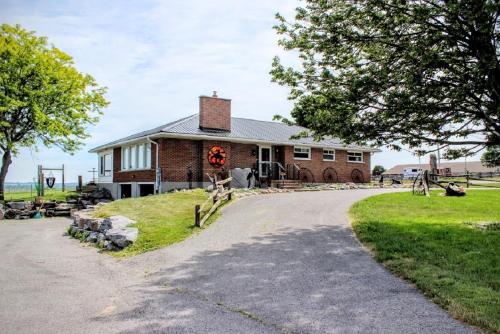 This photo about Bed and Breakfast at the Ranch shared on HyHotel.com