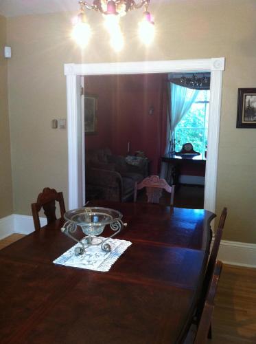 Facilities, Sir Edgar House B&B in Dauphin Facilities, Sir Edgar House B&B in Dauphin