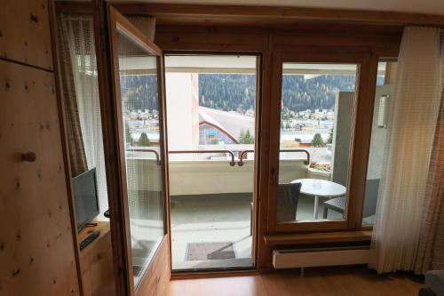 This photo about Richmond - 303 shared on HyHotel.com