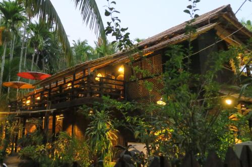Entree, Kipling's Bay Guest house in Ngapali Entree, Kipling's Bay Guest house in Ngapali