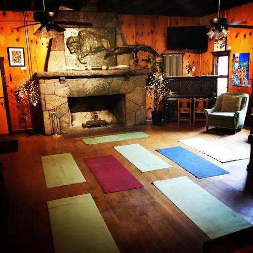 ห้องฟิตเนส, Buffalo Lodge Bicycle Resort - Amazing access to local trails & the Garden near อุทยานพระเยซูคริสต์ ห้องฟิตเนส, Buffalo Lodge Bicycle Resort - Amazing access to local trails & the Garden near อุทยานพระเยซูคริสต์