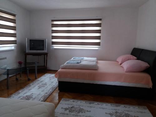 Guest House Dzemo