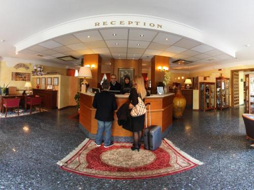 Lobby, Hotel La Pace - Experience in Cassino Lobby, Hotel La Pace - Experience in Cassino