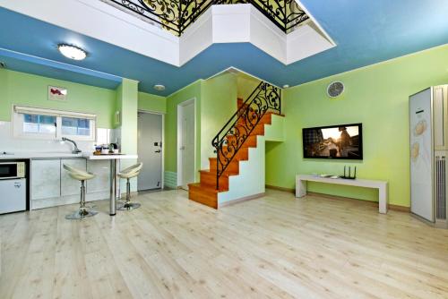 This photo about Namhae Bluemare Pension shared on HyHotel.com