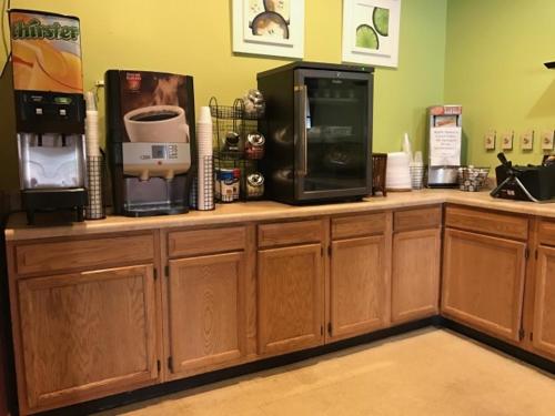 在meiguo.com看到的Ameri Stay Inn的介绍图片