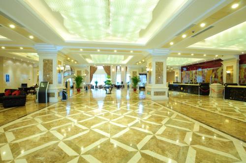This photo about Xianyang Ocean Spring Grand Metropark Hotel shared on HyHotel.com