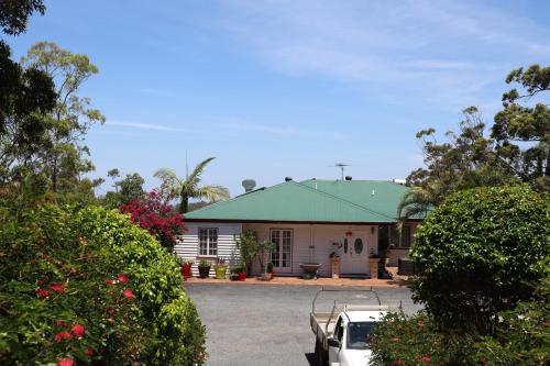 This photo about Hilltop on Tamborine shared on HyHotel.com