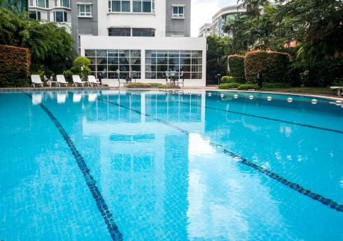 Kolam renang, Promenade Hotel Kota Kinabalu in Kota Kinabalu Kolam renang, Promenade Hotel Kota Kinabalu in Kota Kinabalu
