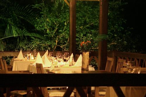 Food and beverages, Acajou Hotel in Grande Riviere Food and beverages, Acajou Hotel in Grande Riviere