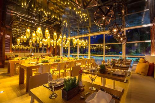 레스토랑, 호텔 카사블랑카 (Hotel Casablanca) in 산 안드레스 아일랜드 레스토랑, 호텔 카사블랑카 (Hotel Casablanca) in 산 안드레스 아일랜드