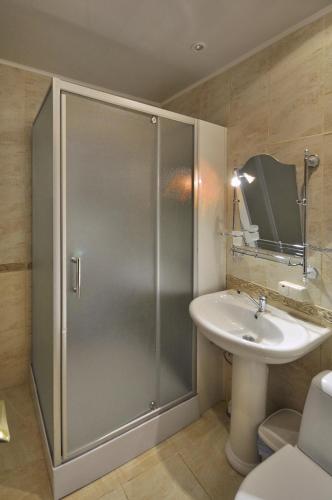 This photo about V.S. Apart Central Plaza shared on HyHotel.com