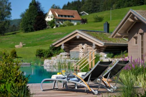 Bañera de hidromasaje, Wellness & Genuss Resort - Engel Obertal in Baiersbronn Bañera de hidromasaje, Wellness & Genuss Resort - Engel Obertal in Baiersbronn