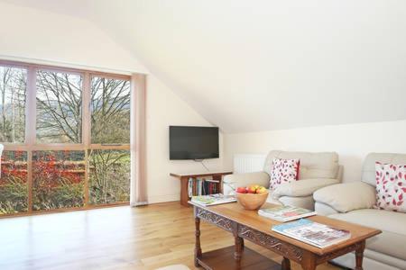 Pub/Lounge, Dove Lodge in Painswick Pub/Lounge, Dove Lodge in Painswick