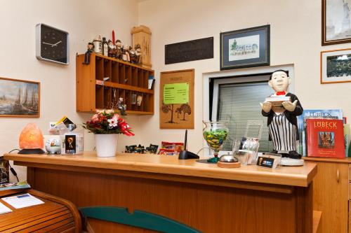 Lobby, Hotel Ideal in Lubeck Lobby, Hotel Ideal in Lubeck