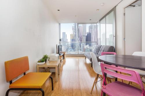 Location & Luxury in Central of Melbourne - 1207