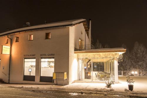 Entrance, Laagers Hotel Garni in Samedan Entrance, Laagers Hotel Garni in Samedan
