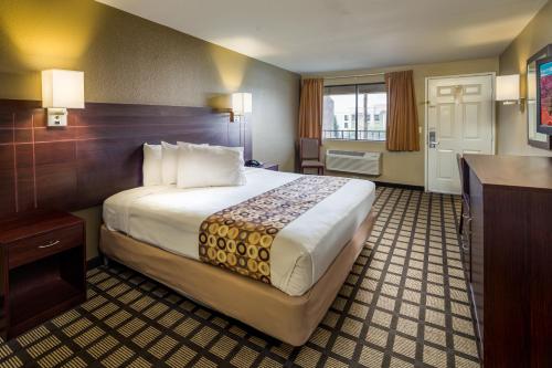 Travelers Inn - Phoenix in Phoenix (AZ) Travelers Inn - Phoenix in Phoenix (AZ)