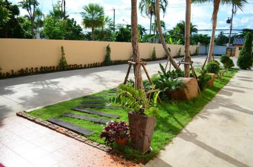 This photo about Phrom Phring Place Service Apartment shared on HyHotel.com