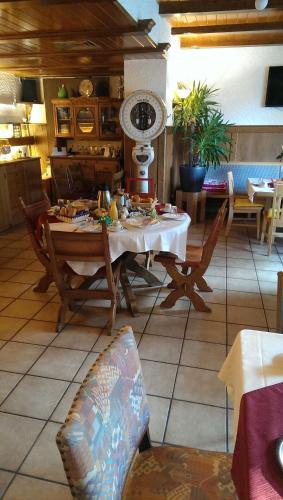 طعام و مشروبات, Hotel Zur Schleuse (Garni) in داتيلن طعام و مشروبات, Hotel Zur Schleuse (Garni) in داتيلن