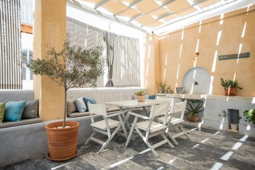 Балкон/тераса, Argonauta Hotel in Парос Балкон/тераса, Argonauta Hotel in Парос
