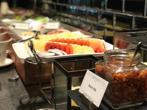 อาหารและเครื่องดื่ม, สเตย์ โฮเทล แบงค็อก (Stay Hotel BKK) near สถานีรถไฟฟ้าใต้ดินสุทธิสาร อาหารและเครื่องดื่ม, สเตย์ โฮเทล แบงค็อก (Stay Hotel BKK) near สถานีรถไฟฟ้าใต้ดินสุทธิสาร