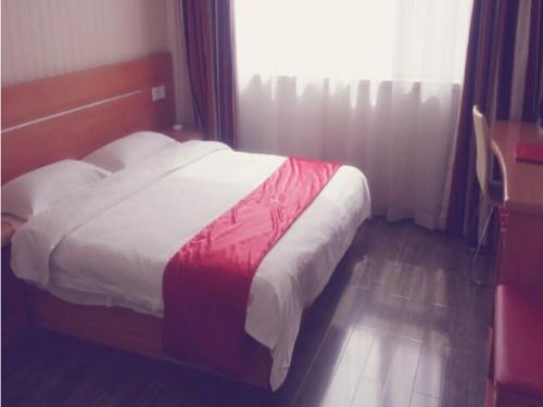 This photo about Thank Inn Chain Hotel Shanxi Lvliang Lishi Beichuanghe Road shared on HyHotel.com