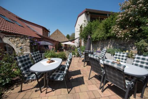 Balcony/terrace, Weingut und Gastehaus Wetzler in Vendersheim Balcony/terrace, Weingut und Gastehaus Wetzler in Vendersheim