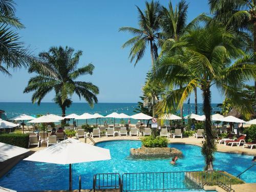 Khaolak Palm Beach Resort10