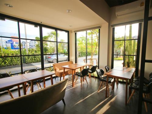 This photo about Bunprasop Garden Hotel shared on HyHotel.com