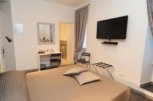 This photo about OneTime Roma shared on HyHotel.com