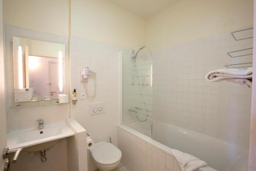 This photo about Hotel Raymond 4 Toulouse shared on HyHotel.com