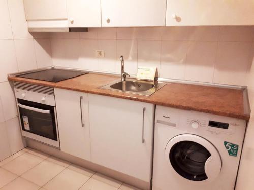 This photo about Apartamentos Mistral 3000 shared on HyHotel.com