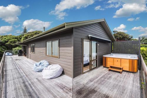 Sunset Sanctuary- Stay Waiheke in Omiha Sunset Sanctuary- Stay Waiheke in Omiha