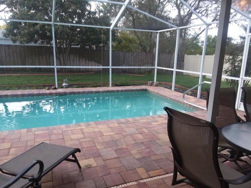 Swimming pool, Modern Pool Home in Spring Hill (FL) Swimming pool, Modern Pool Home in Spring Hill (FL)