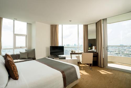 โรงแรมเจซี เควิน สาทร กรุงเทพฯ (JC KEVIN SATHORN BANGKOK HOTEL) near โรงพยาบาลเซนต์หลุยส์ โรงแรมเจซี เควิน สาทร กรุงเทพฯ (JC KEVIN SATHORN BANGKOK HOTEL) near โรงพยาบาลเซนต์หลุยส์
