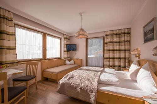 Gastehaus Schneeberger in เบิร์กสตอล Gastehaus Schneeberger in เบิร์กสตอล