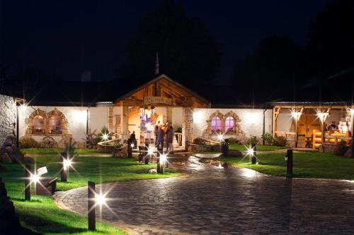 Létesítmények, Czarny Staw in Aleksandrow Lodzki Létesítmények, Czarny Staw in Aleksandrow Lodzki