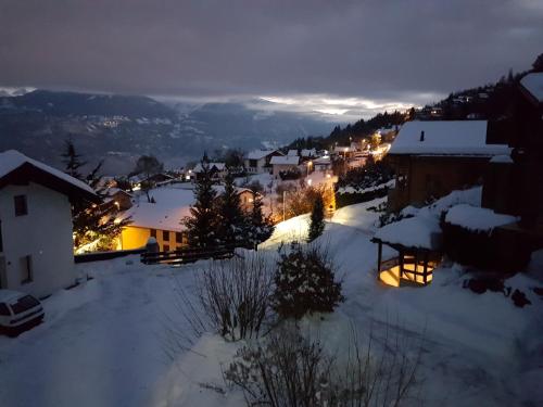 This photo about Mollens Chalet shared on HyHotel.com