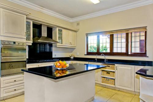 Eagle Wind Manor in West Riding Eagle Wind Manor in West Riding